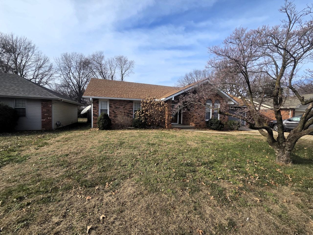 3345 S Jefferson Ave #1 - Photo 2 of 25