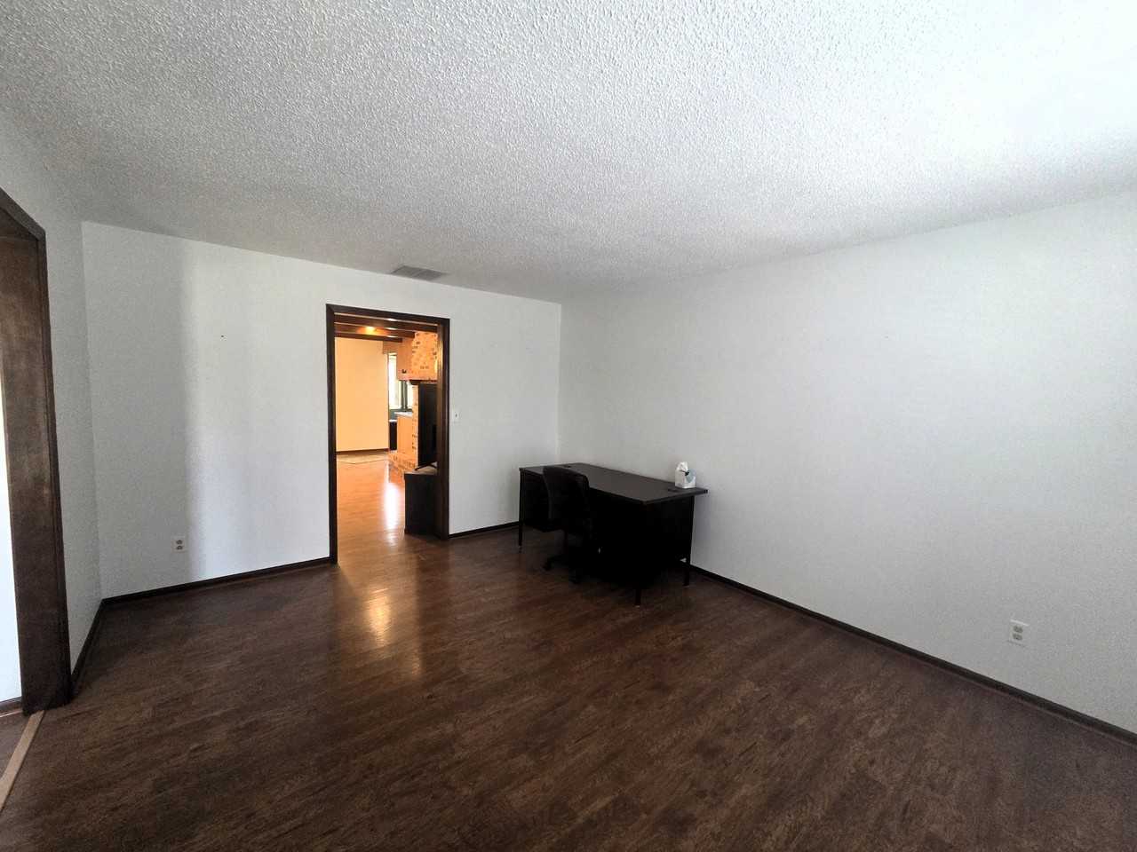 3345 S Jefferson Ave #1 - Photo 4 of 25