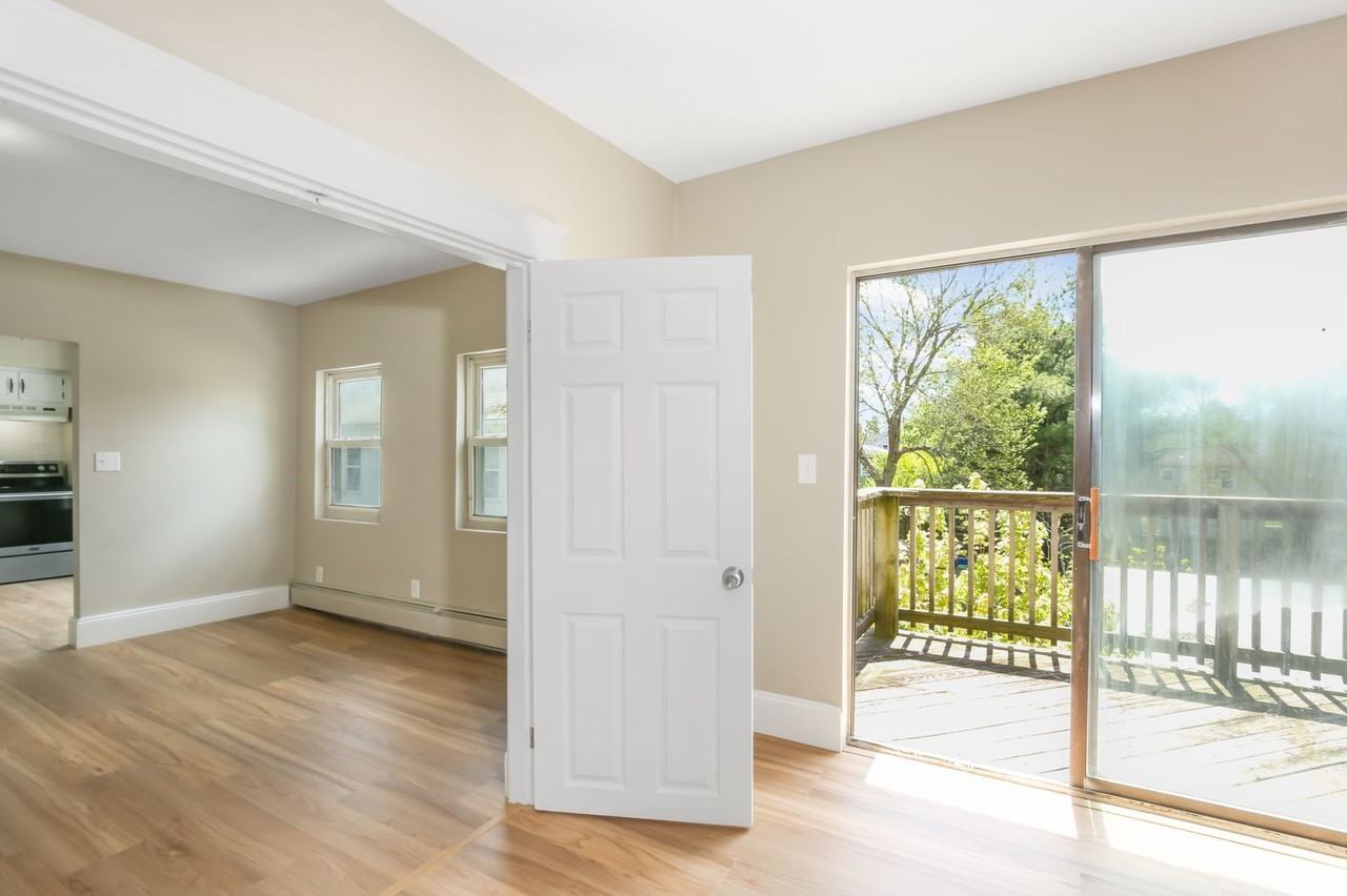 West Warwick Complex - Photo 2 of 26