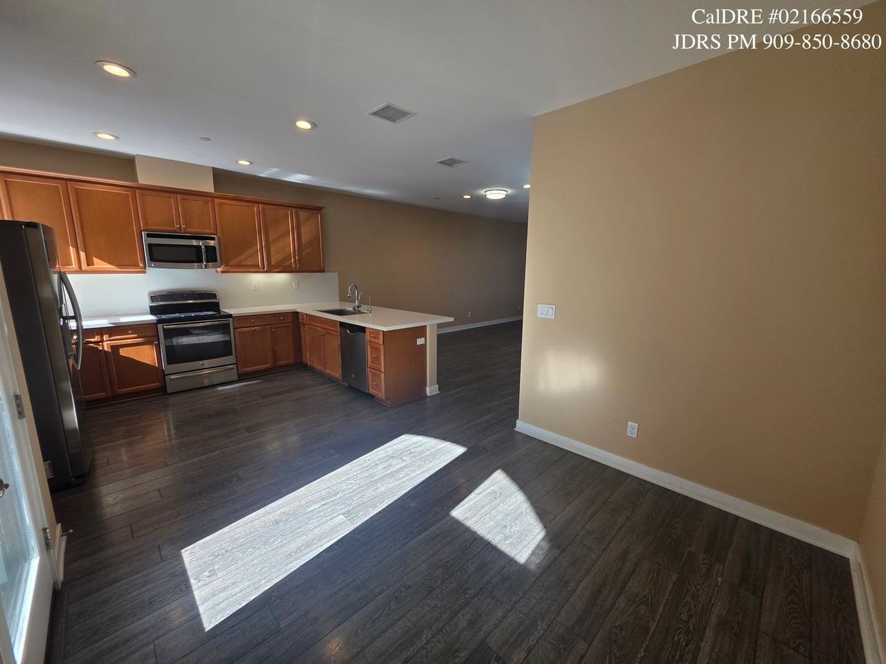 9319 Alondra Blvd #4 - Photo 6 of 22