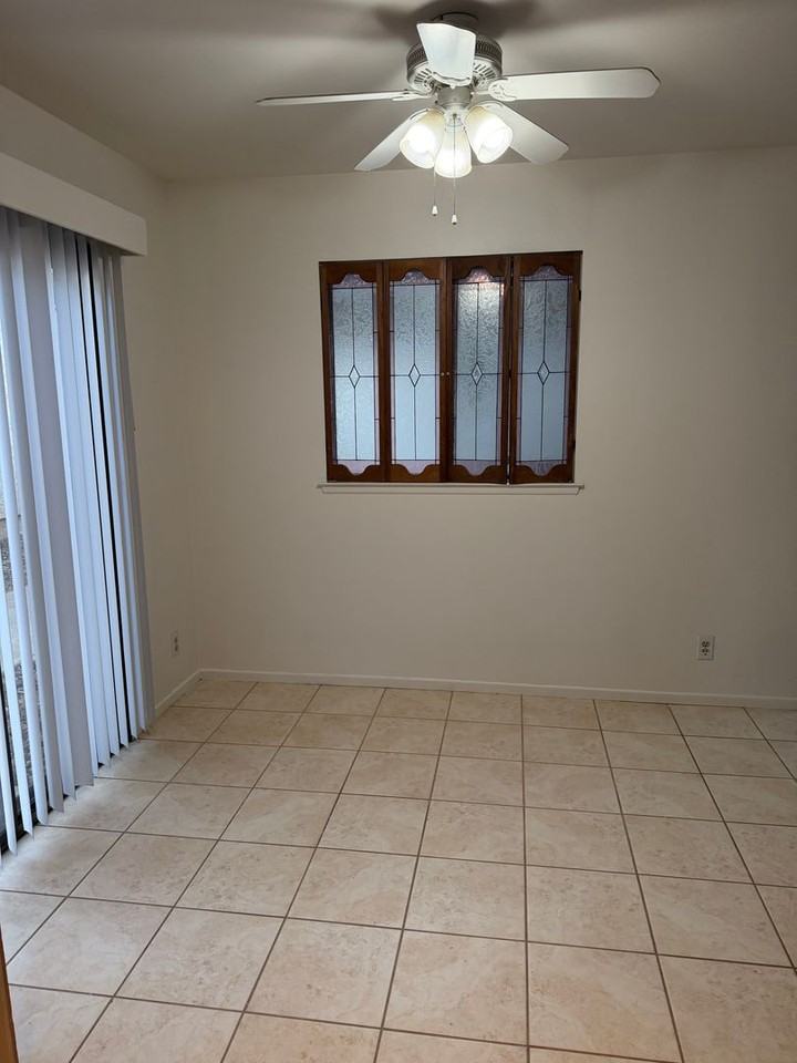 2469 Pinewood Pl - Photo 6 of 23