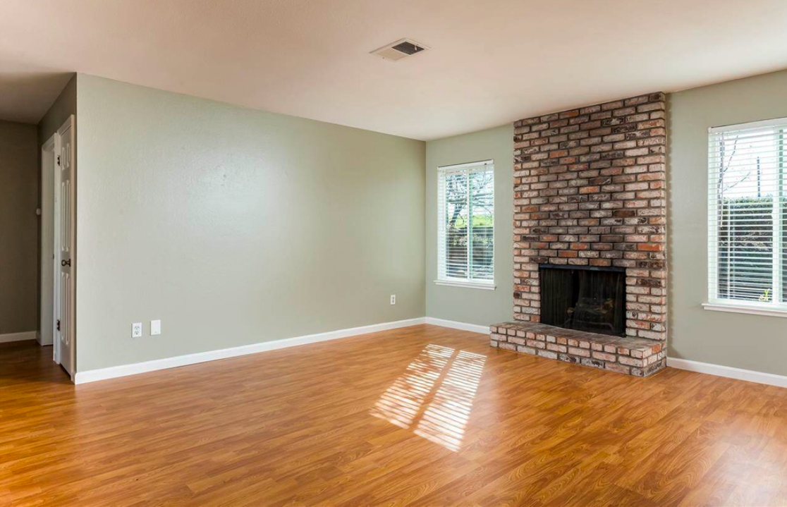 2117 Camelia Ct - Photo 3 of 20