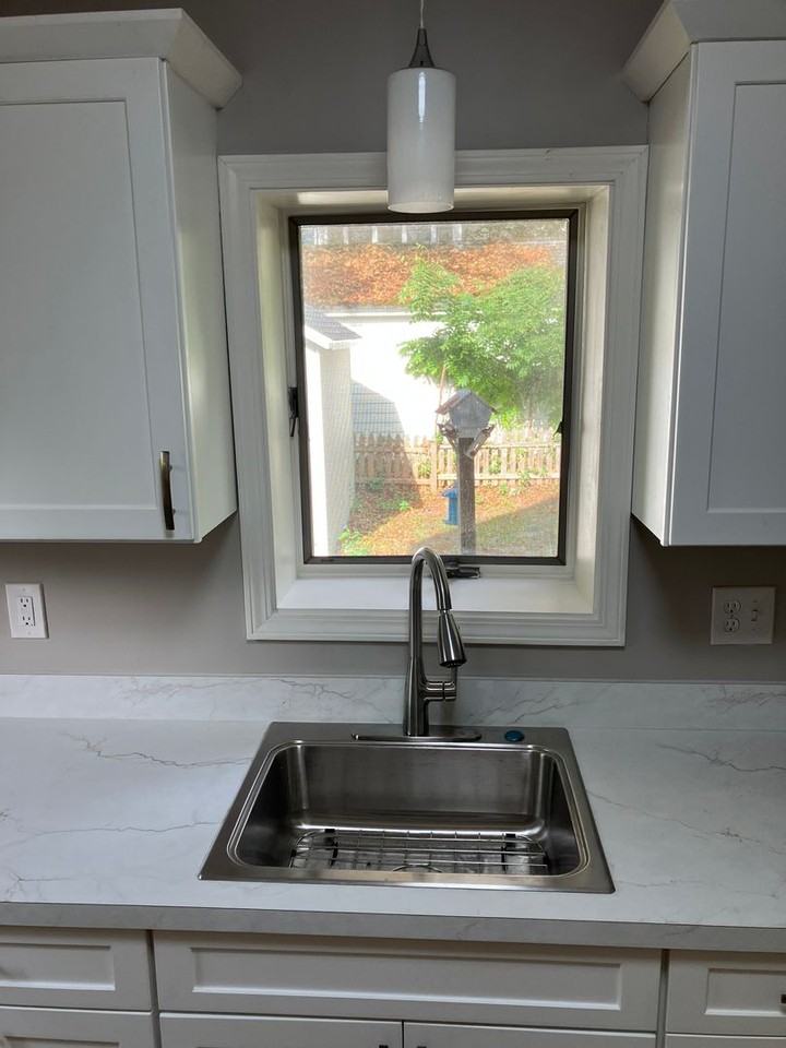 114 Ferris Ave - Photo 5 of 16