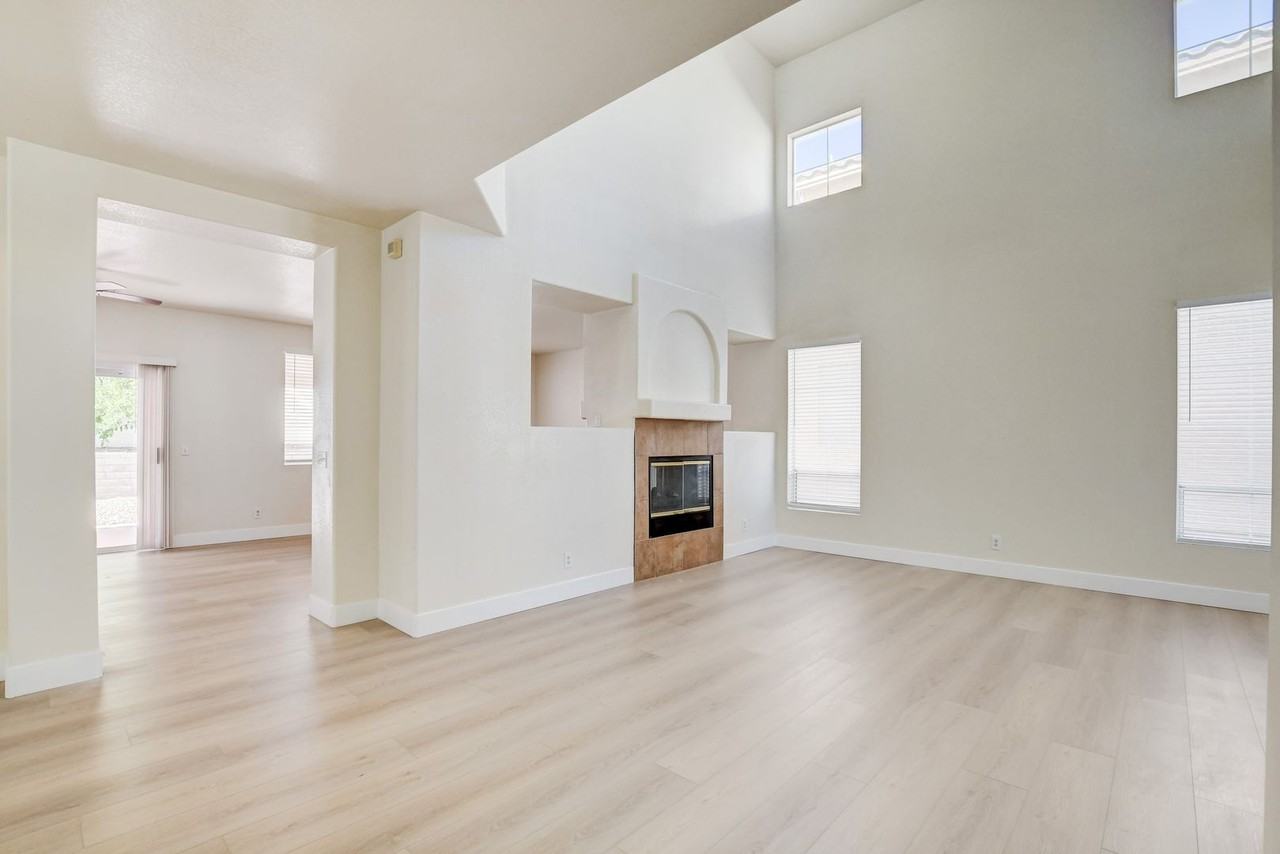 3377 Commendation Dr - Photo 3 of 26