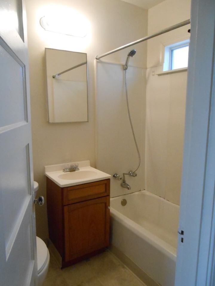 1856 Willis St - Photo 7 of 9