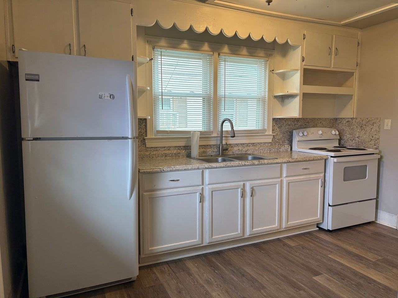 333 Mulberry St - Photo 4 of 10