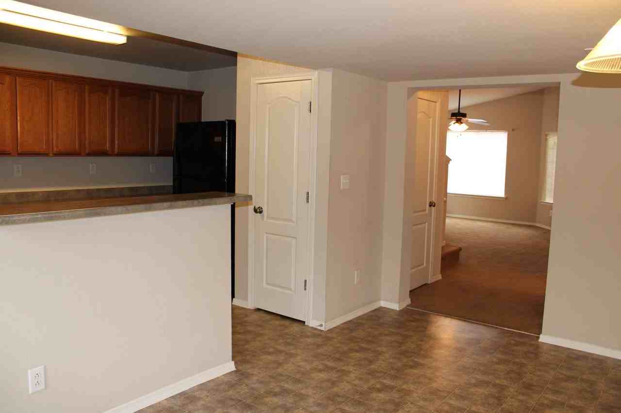 7013 Falling Leaf Cir - Photo 6 of 17