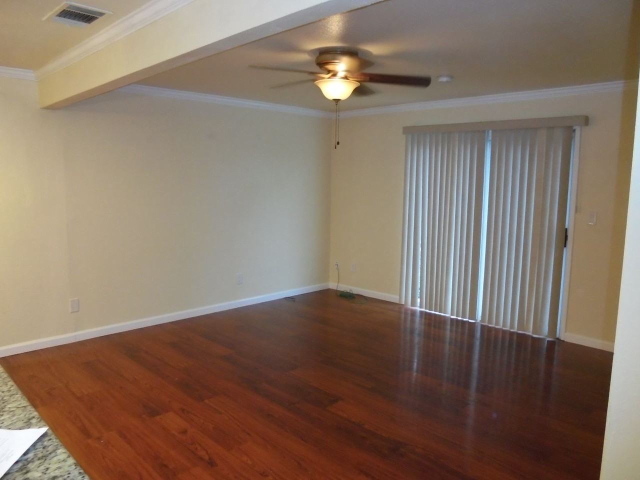 1839 San Benito St - Photo 4 of 8