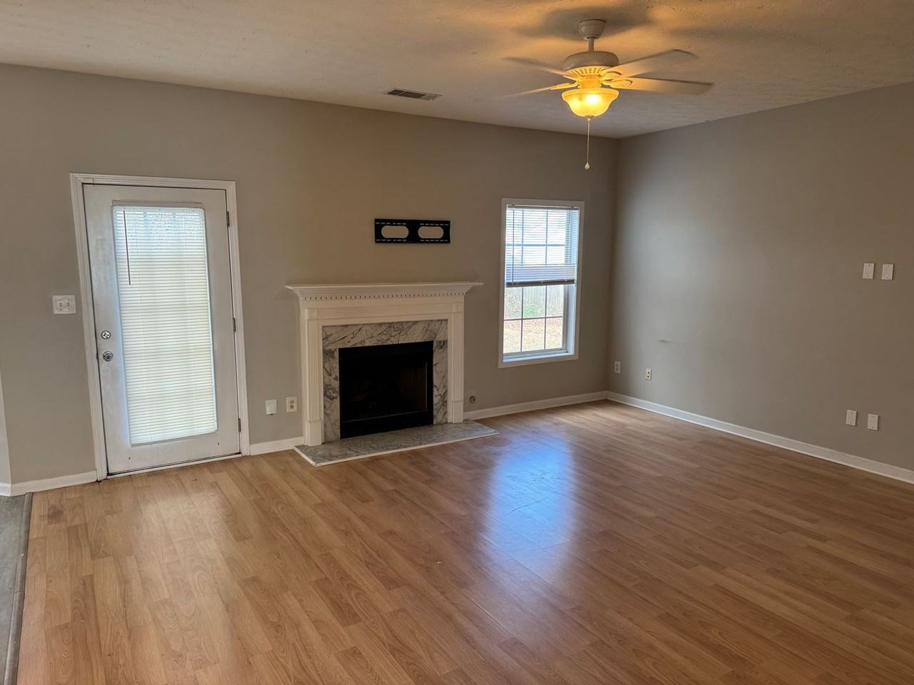 2430 Cordillo Dr - Photo 3 of 33