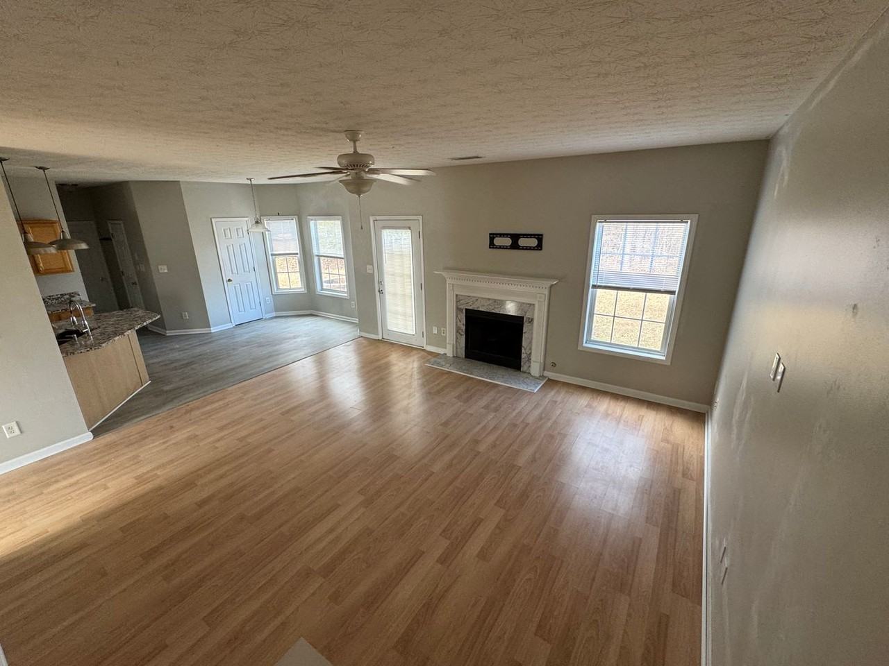 2430 Cordillo Dr - Photo 4 of 33