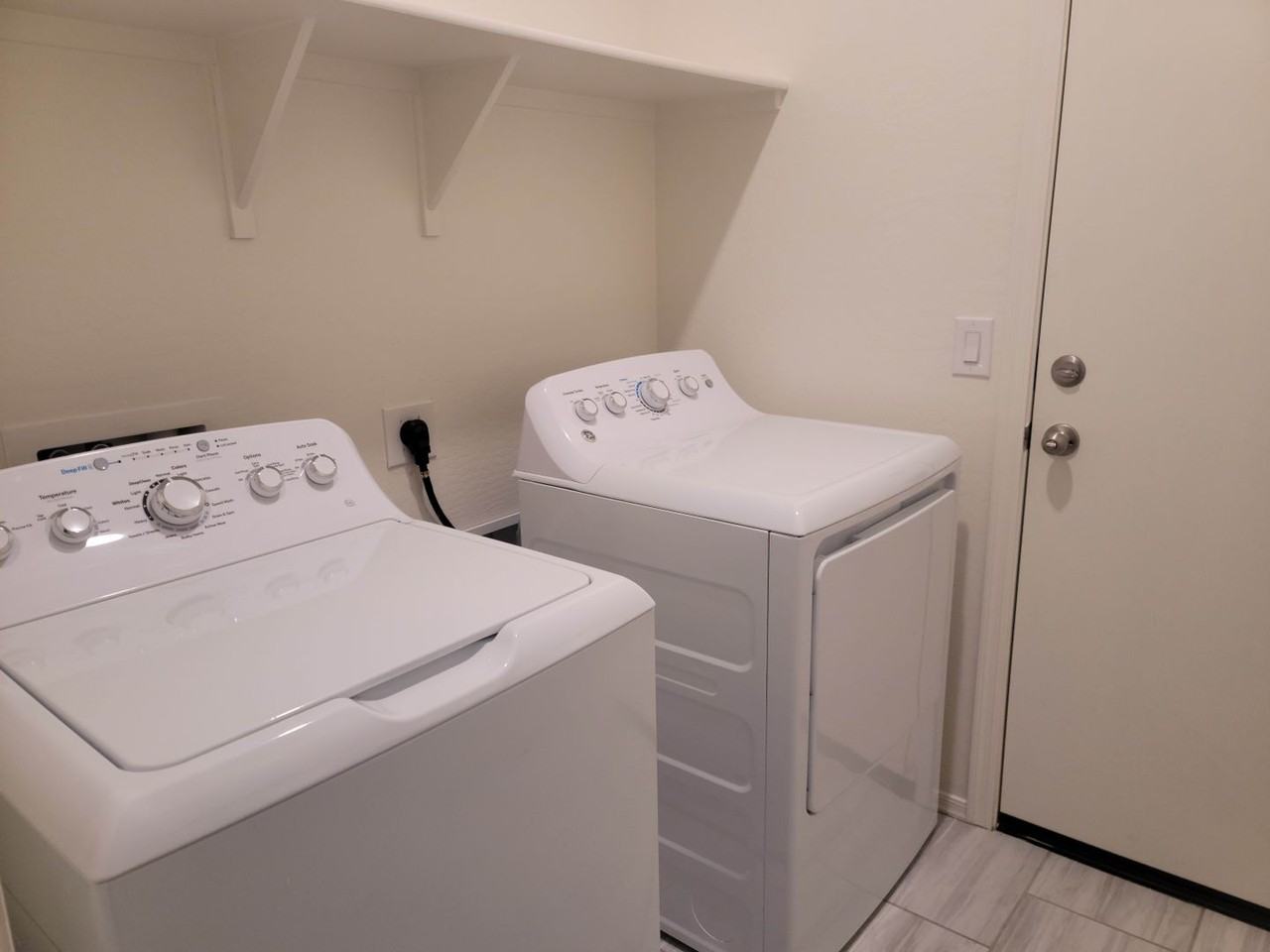 3009 N Majestic Ct - Photo 7 of 10