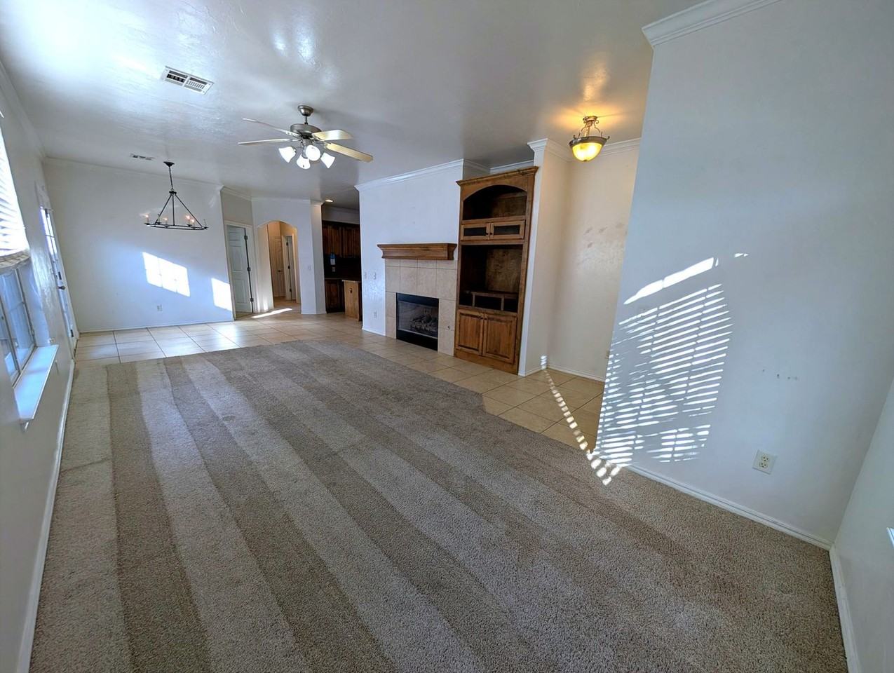 643 Sisken Ct - Photo 2 of 16