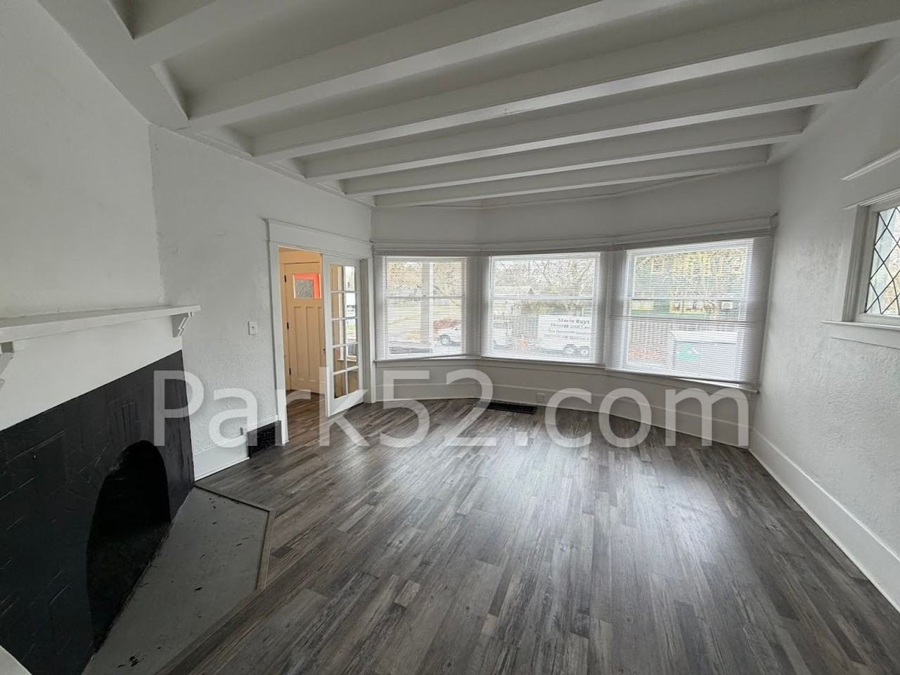 1406 6th Ave - Photo 5 of 13