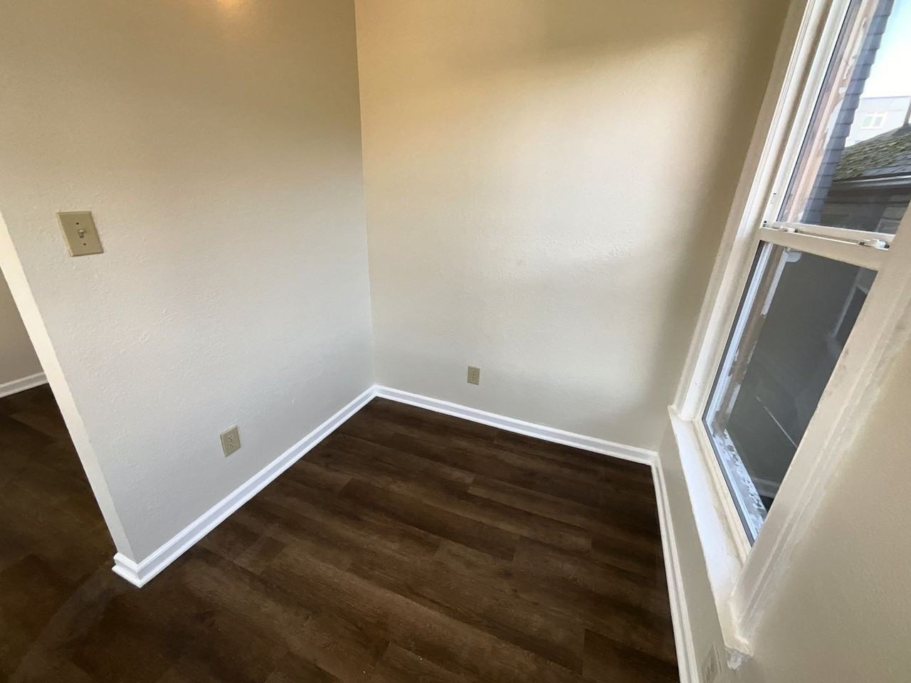 2922 Hoyt Ave #201 - Photo 5 of 8