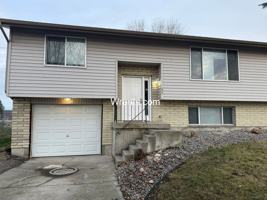 featured image of 11923 E Railroad Cir