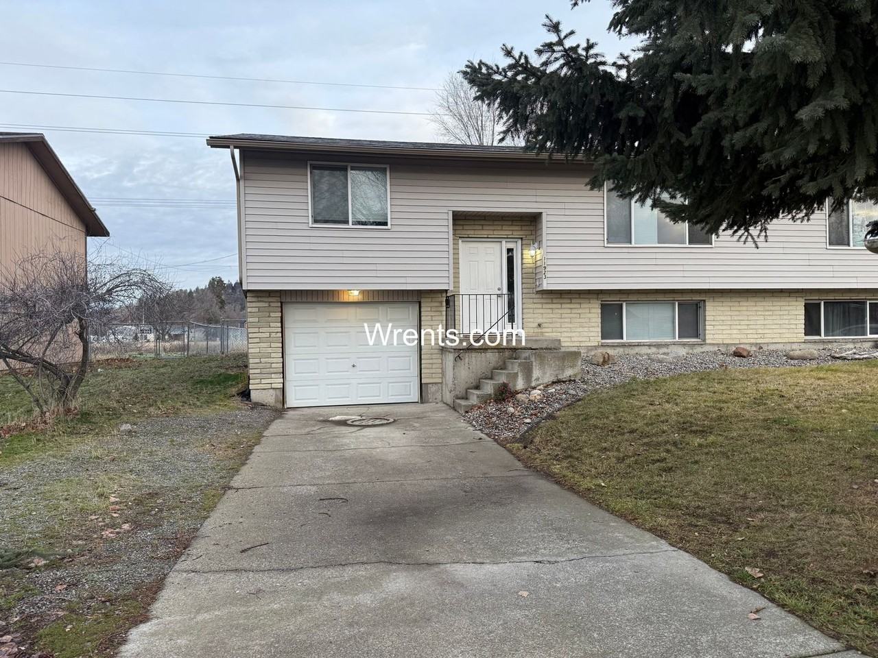 11923 E Railroad Cir - Photo 2 of 25