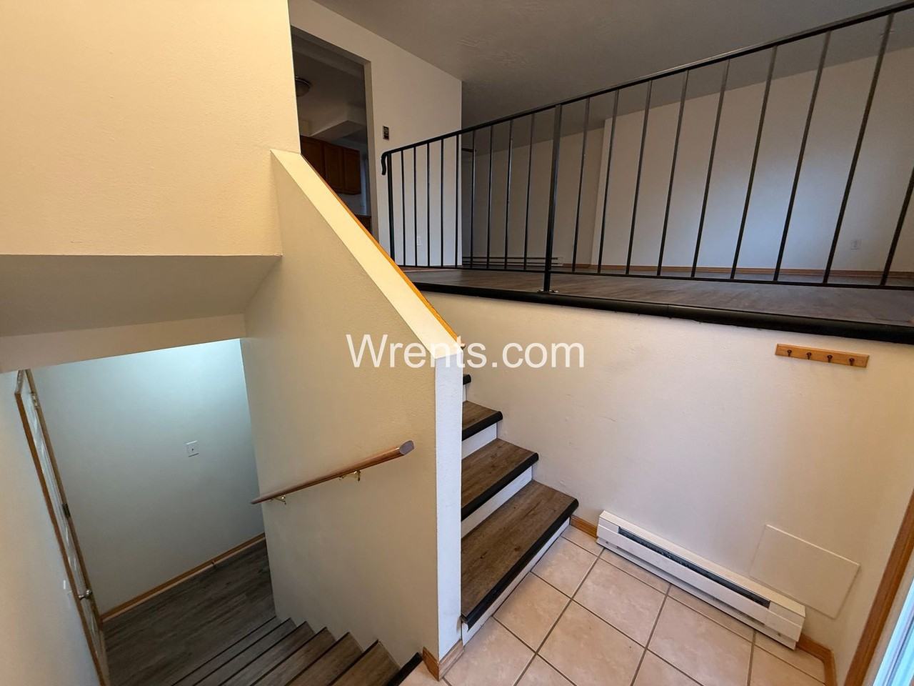 11923 E Railroad Cir - Photo 4 of 25