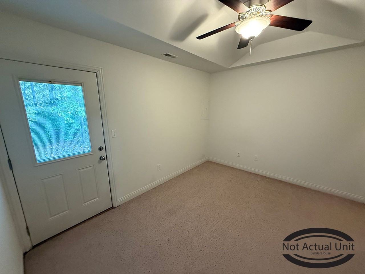 7437 Noah Ct - Photo 7 of 17