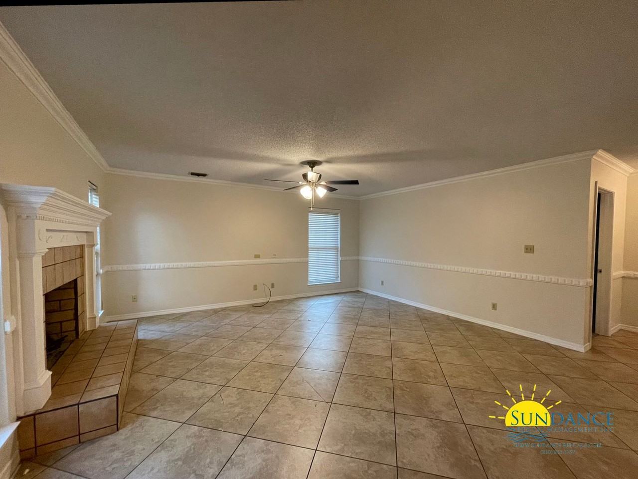 25 Lakeshore Dr - Photo 2 of 17