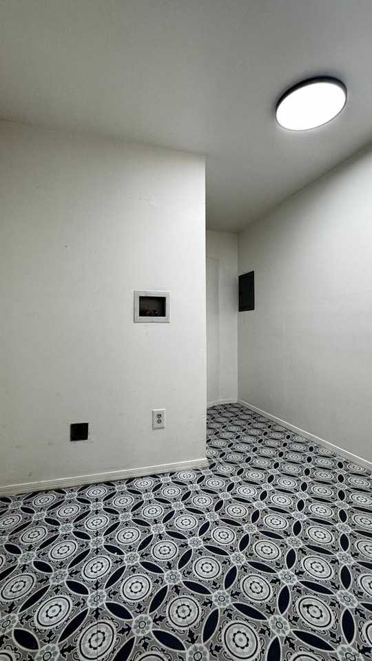 1468 W Miracle Mile - Photo 5 of 6