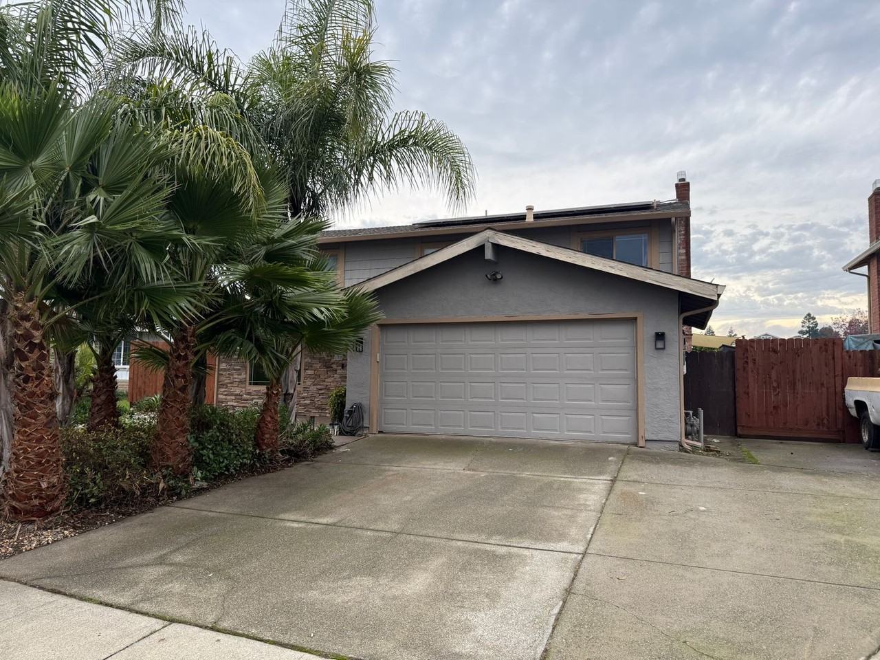 184 Gentry Cir - Photo 2 of 25