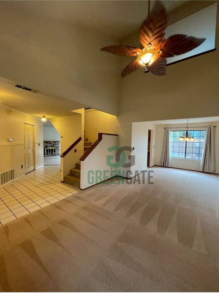 2416 Walnut Park Dr - Photo 7 of 50