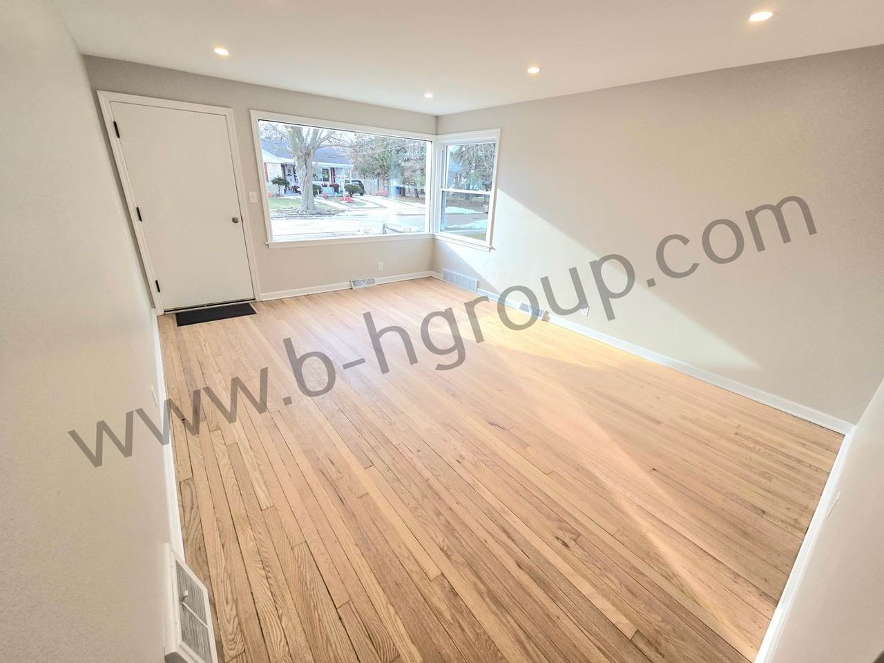 2000 39th St - Photo 2 of 39