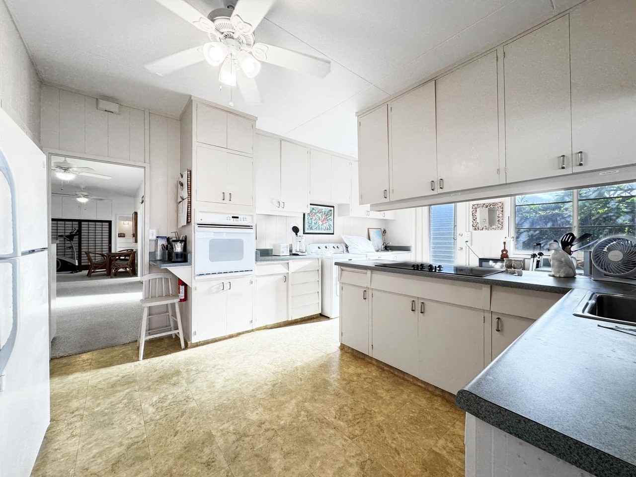 650 Kaimalino St - Photo 4 of 21