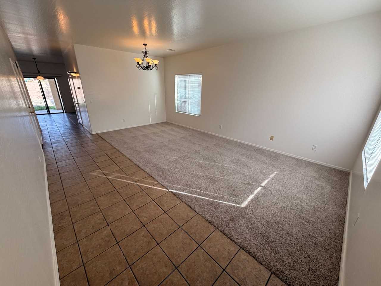 422 E Saddle Way - Photo 2 of 26