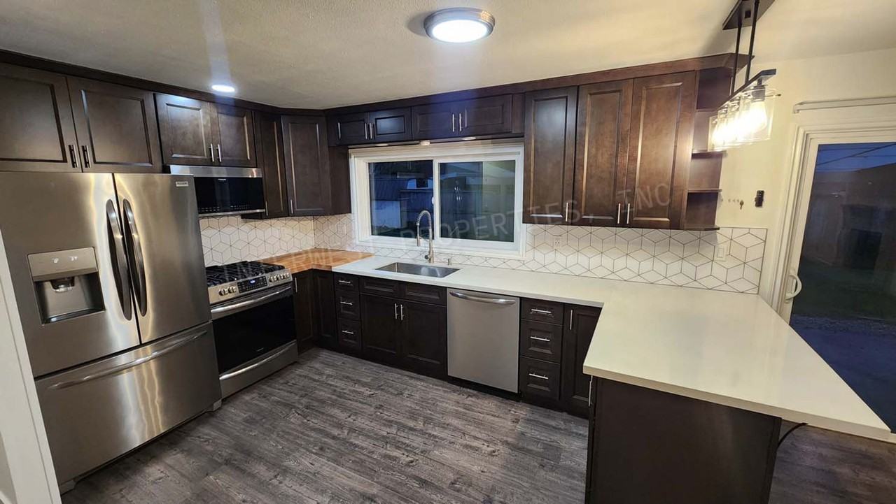 5006 Se Britton Ave - Photo 7 of 22