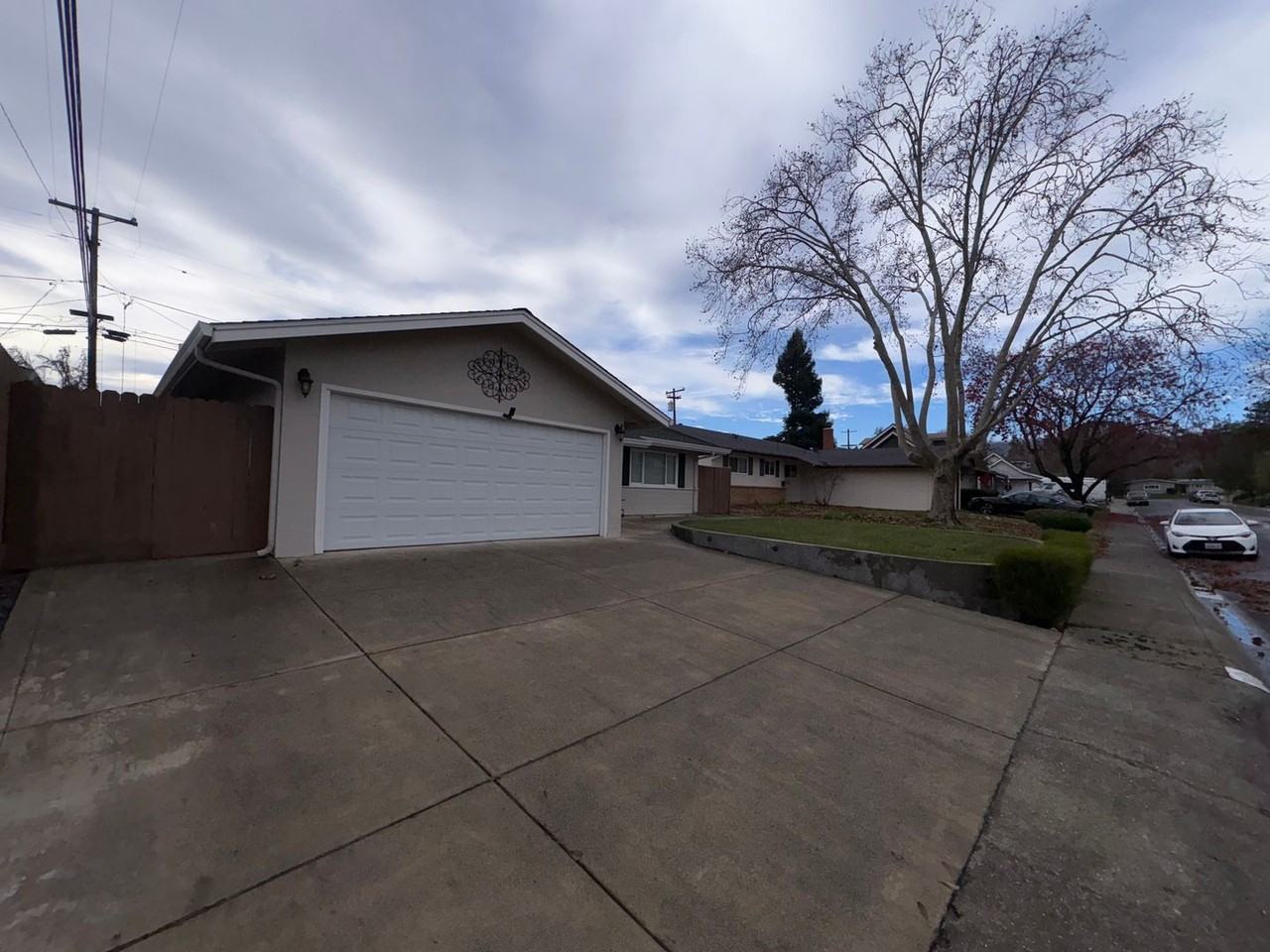 549 Westwood Ct - Photo 3 of 27