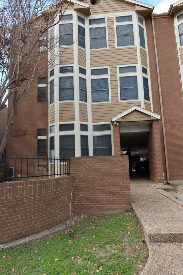 2802 Nueces St - Photo 2 of 19
