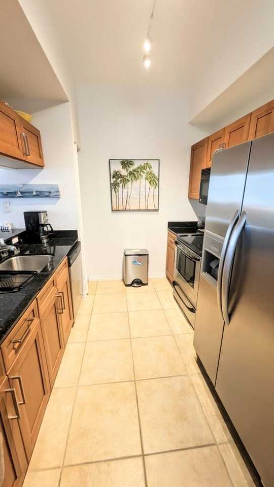 1064 N Tamiami Trl #1606 - Photo 4 of 34