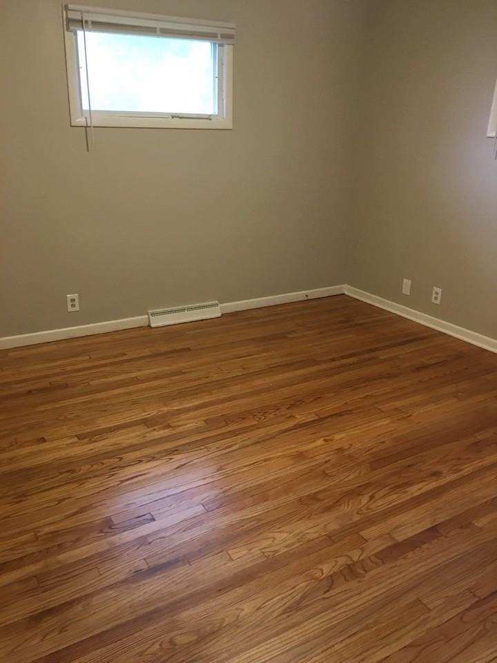 808 Northway St - Photo 7 of 11