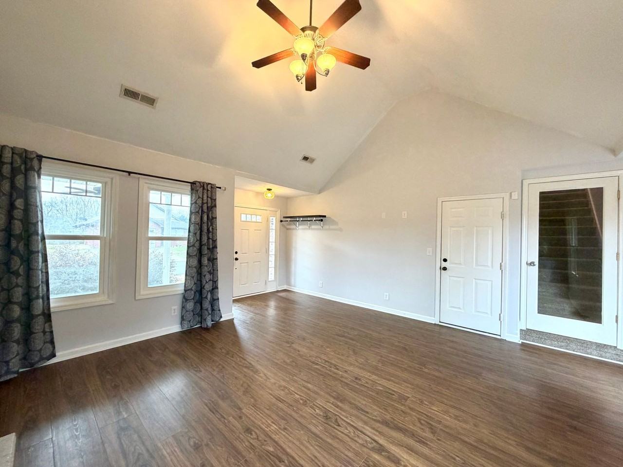 979 Culverson Ct - Photo 6 of 30