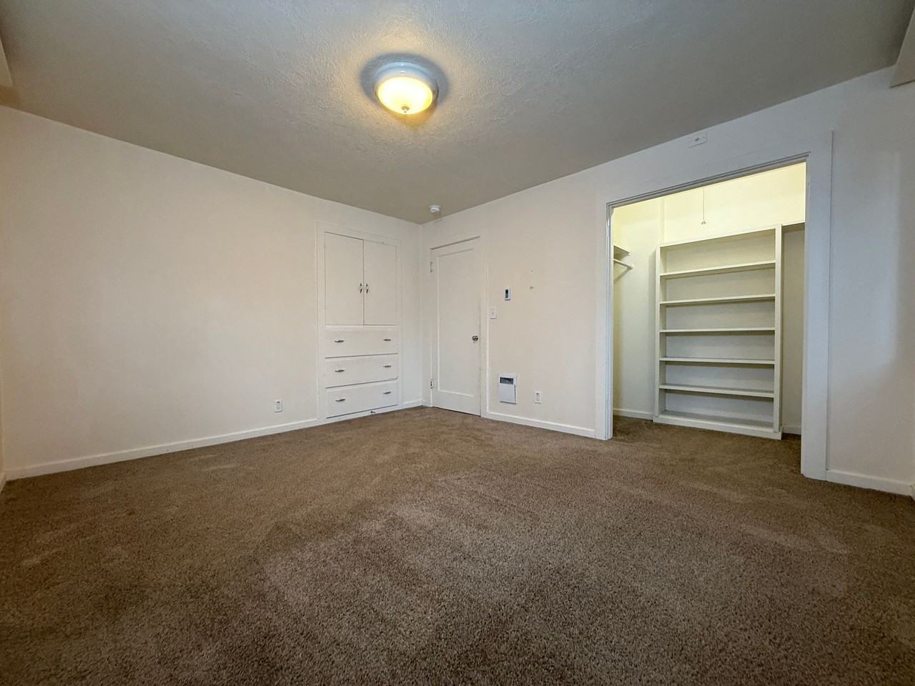 513 Ne Irving Ave - Photo 6 of 11