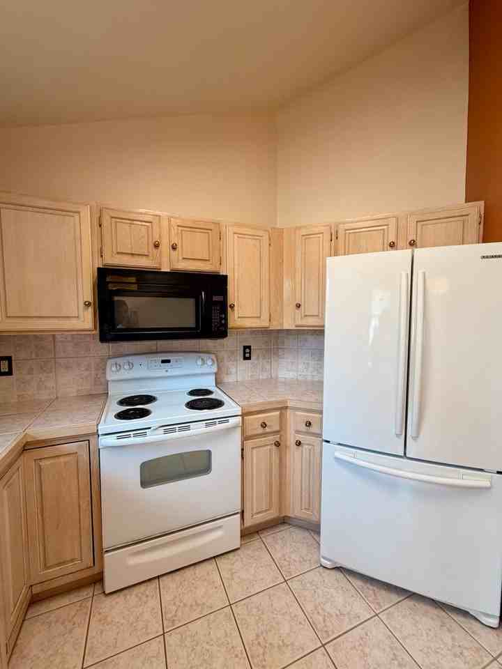 3105 Spinnaker Dr - Photo 7 of 29