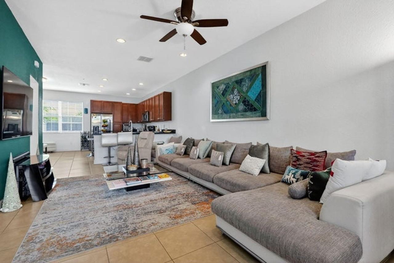 2705 Sw 119th Way - Photo 4 of 15