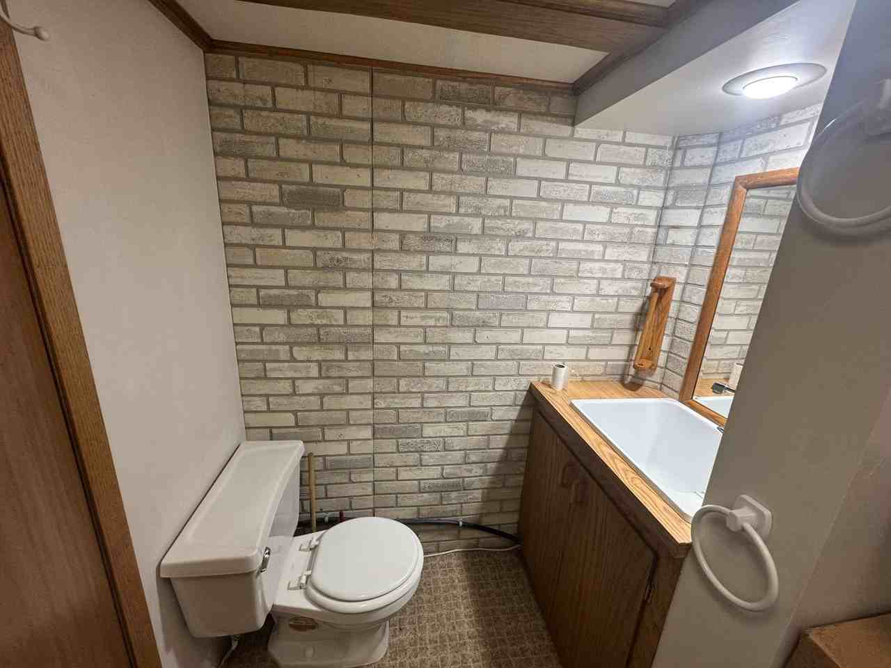 1304 4th Ave Sw - Photo 4 of 31