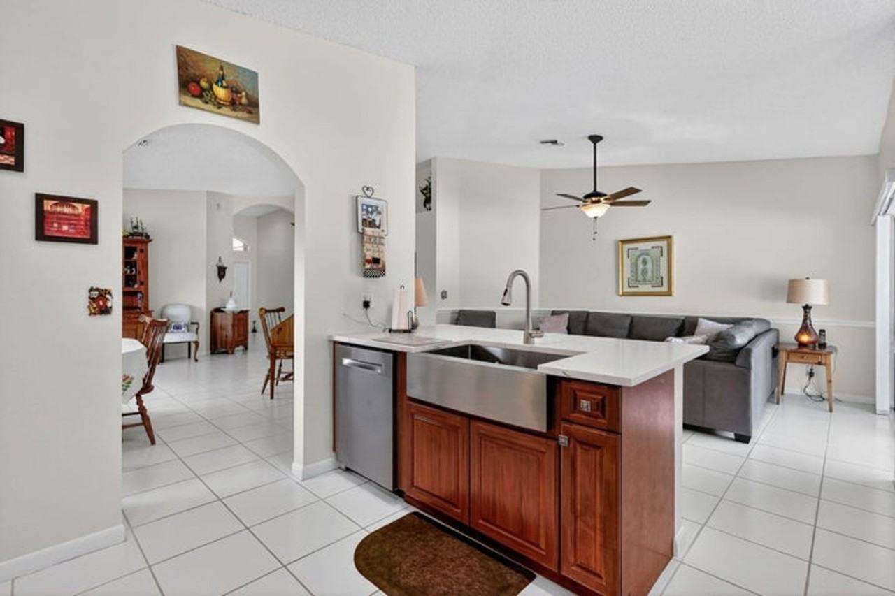 1520 S Club Dr - Photo 2 of 16