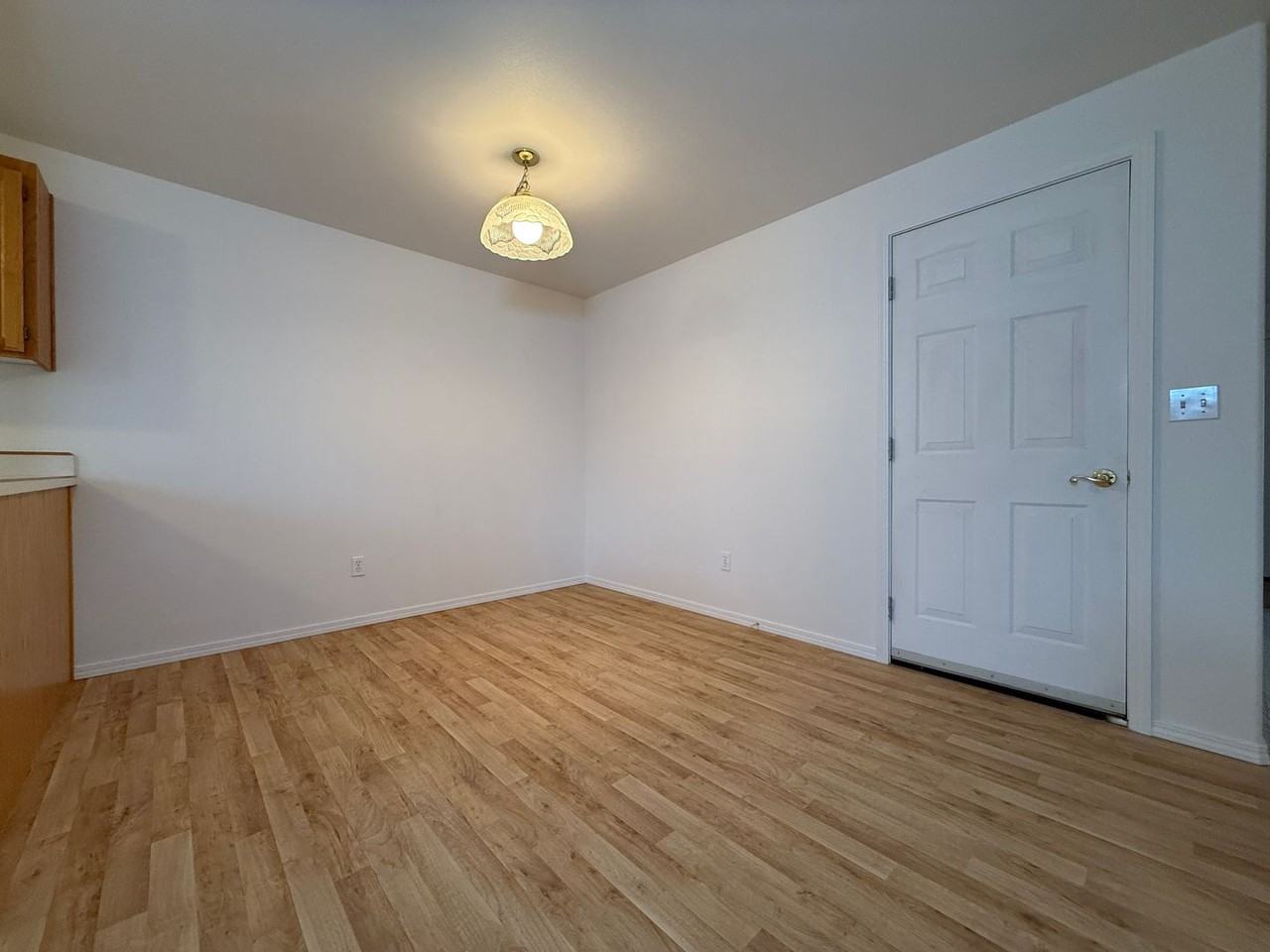 1614 Sw Metolius Ave - Photo 6 of 17