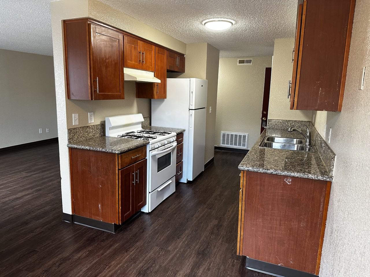 Wayside Ter Ne #2475 - Photo 5 of 27