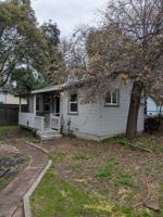 featured image of 138 Donner Ave Apt B #138B