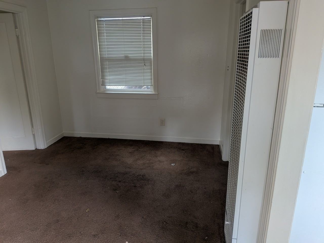 138 Donner Ave Apt B #138B - Photo 4 of 6