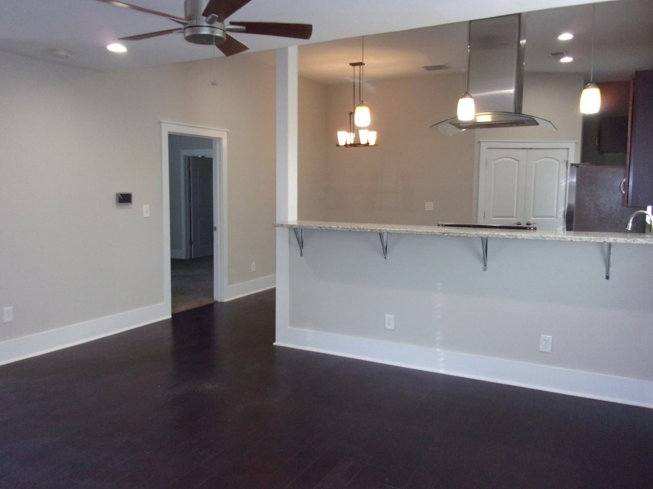 350 Marion St #B - Photo 5 of 19