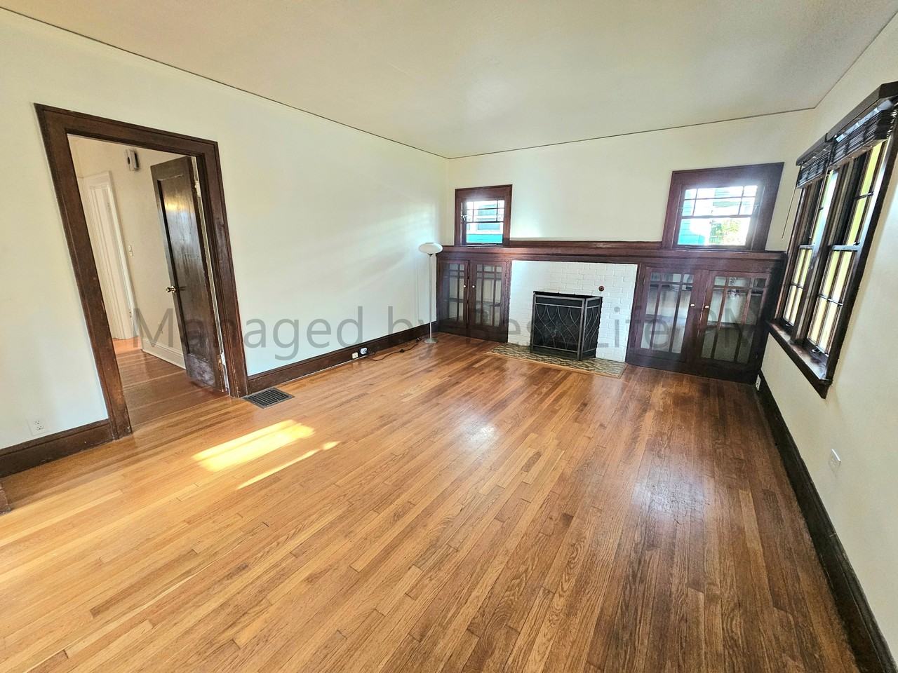 223 Ne 62nd Ave - Photo 3 of 28