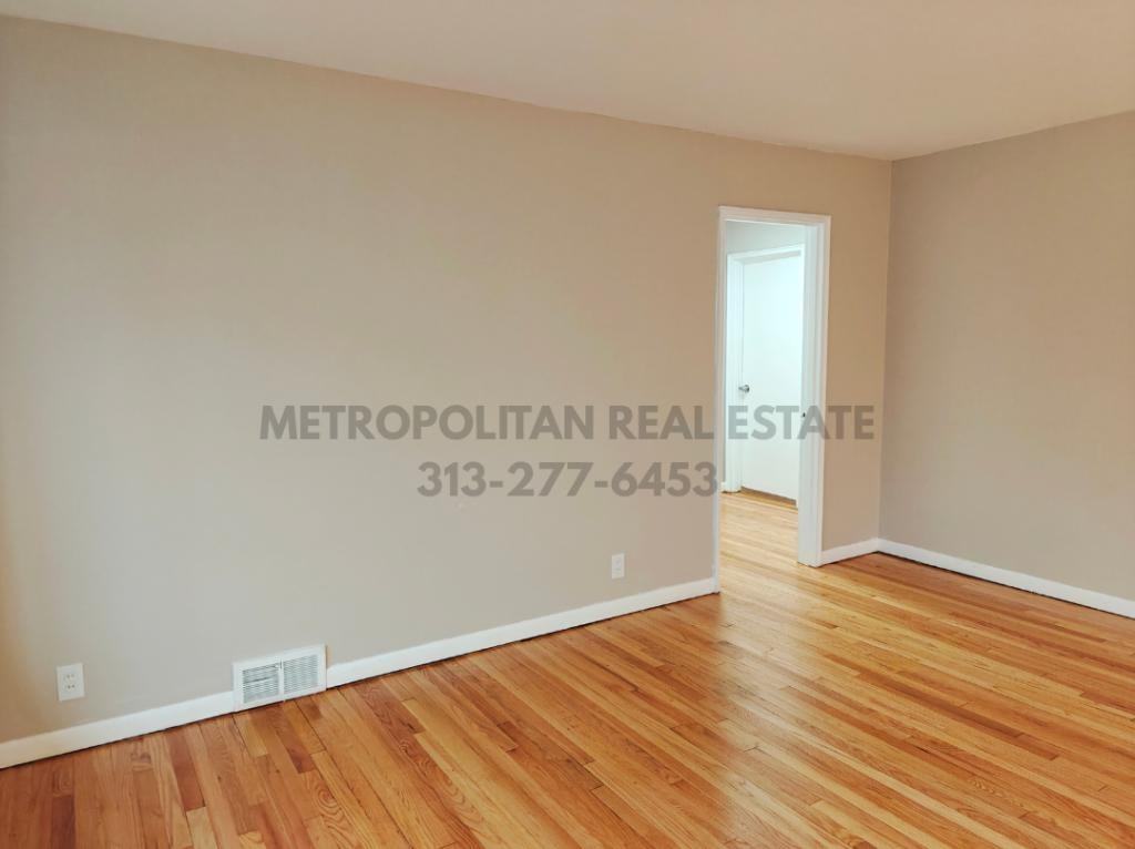 150 Clair St - Photo 4 of 15