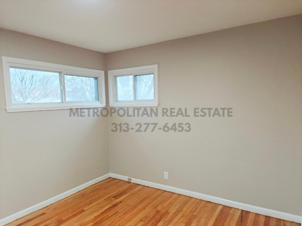 150 Clair St - Photo 6 of 15