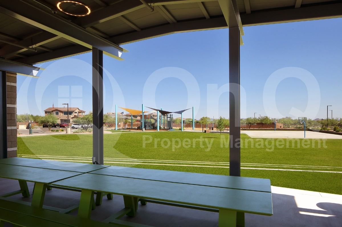 3305 E Cashman Dr - Photo 5 of 6