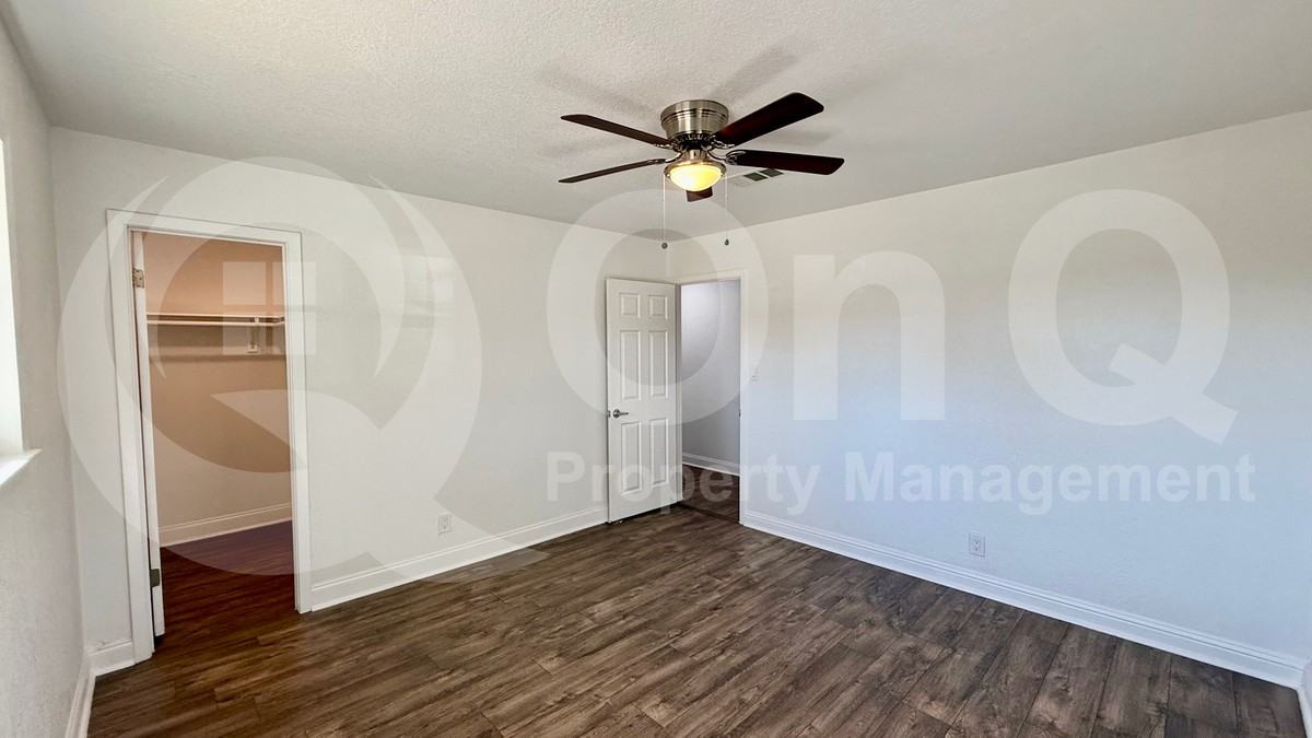 104 Fairlane Dr - Photo 4 of 18